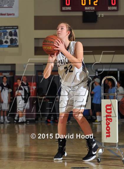 Thumbnail 1 in 2015 MaxPreps Holiday Classic Girls 3 Point Finals photogallery.