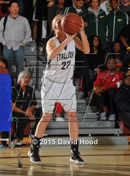 Thumbnail 2 in 2015 MaxPreps Holiday Classic Girls 3 Point Finals photogallery.