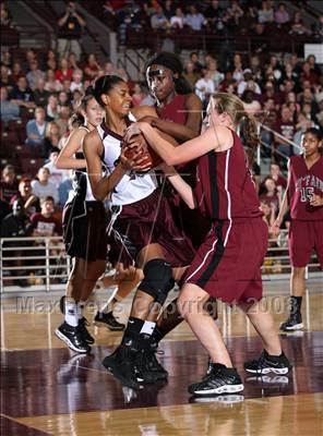 Thumbnail 2 in Cinco Ranch vs. Cy-Fair (UIL Regional State 5A Final) photogallery.
