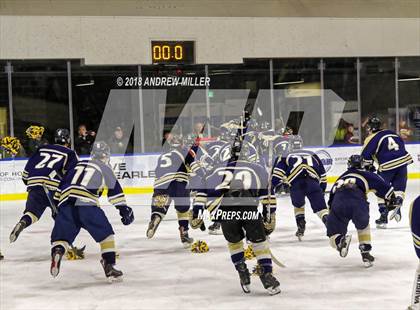 Thumbnail 3 in Auburn vs. Sweet Home (NYSPHSAA D2 Semifinal) photogallery.