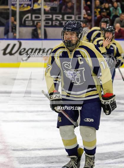 Thumbnail 1 in Auburn vs. Sweet Home (NYSPHSAA D2 Semifinal) photogallery.