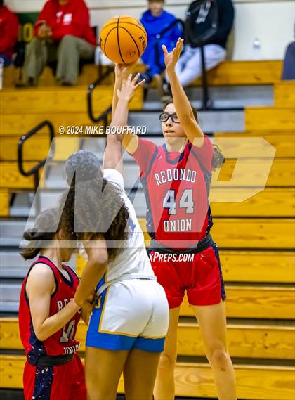 Thumbnail 2 in Bakersfield Christian vs Redondo Union (Santa Barbara Tournament of Champions) photogallery.