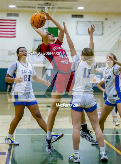 Thumbnail 3 in Bakersfield Christian vs Redondo Union (Santa Barbara Tournament of Champions) photogallery.