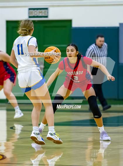Thumbnail 3 in Bakersfield Christian vs Redondo Union (Santa Barbara Tournament of Champions) photogallery.