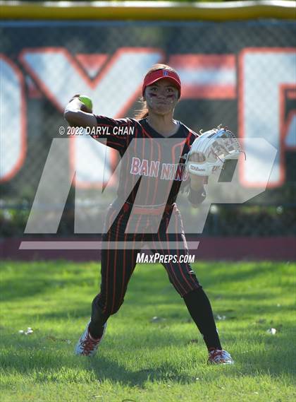 Thumbnail 3 in Bravo @ Banning photogallery.
