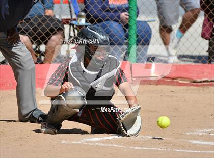 Thumbnail 2 in Bravo @ Banning photogallery.