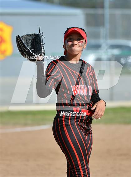 Thumbnail 2 in Bravo @ Banning photogallery.