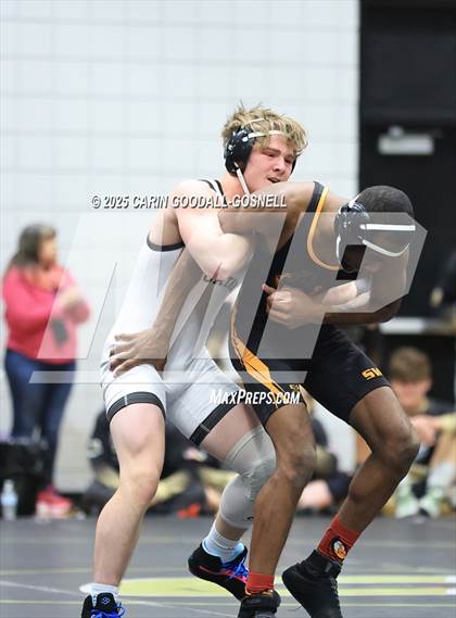 Thumbnail 2 in Southwest Onslow vs Croatan (Blood Penu Duals) photogallery.
