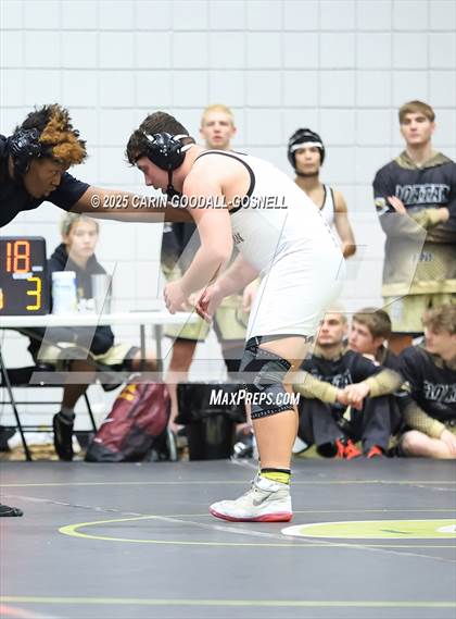 Thumbnail 1 in Southwest Onslow vs Croatan (Blood Penu Duals) photogallery.