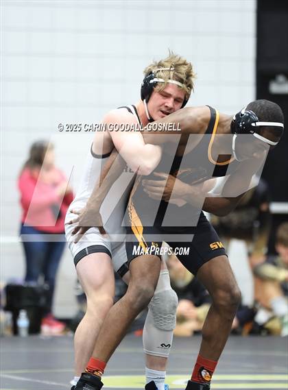Thumbnail 1 in Southwest Onslow vs Croatan (Blood Penu Duals) photogallery.