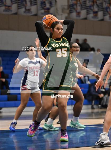 Thumbnail 1 in Liberty vs. West (Thanksgiving Hoopfest) photogallery.