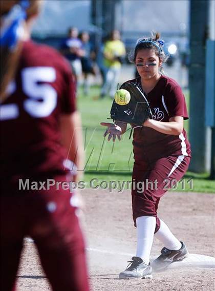 Thumbnail 2 in Calvary Chapel vs. Oxford Academy (CIF SS Semifinal) photogallery.