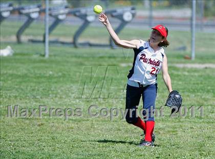 Thumbnail 1 in Calvary Chapel vs. Oxford Academy (CIF SS Semifinal) photogallery.