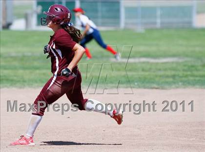 Thumbnail 2 in Calvary Chapel vs. Oxford Academy (CIF SS Semifinal) photogallery.