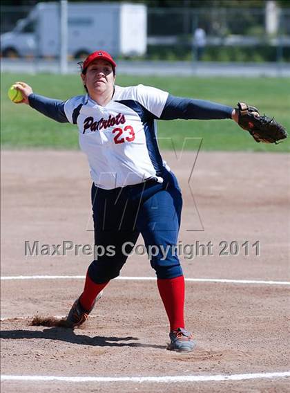 Thumbnail 2 in Calvary Chapel vs. Oxford Academy (CIF SS Semifinal) photogallery.
