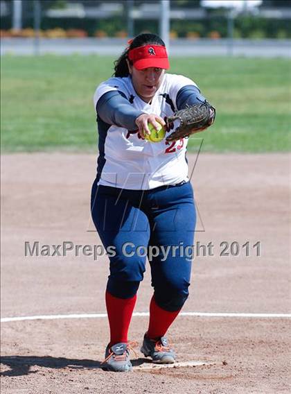 Thumbnail 3 in Calvary Chapel vs. Oxford Academy (CIF SS Semifinal) photogallery.