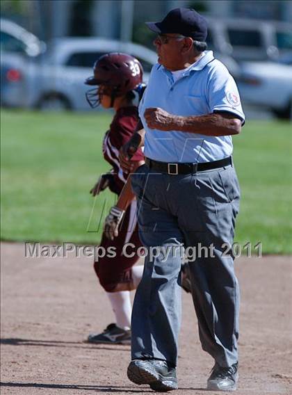 Thumbnail 1 in Calvary Chapel vs. Oxford Academy (CIF SS Semifinal) photogallery.