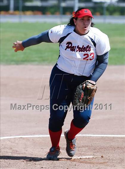 Thumbnail 2 in Calvary Chapel vs. Oxford Academy (CIF SS Semifinal) photogallery.