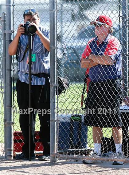 Thumbnail 3 in Calvary Chapel vs. Oxford Academy (CIF SS Semifinal) photogallery.