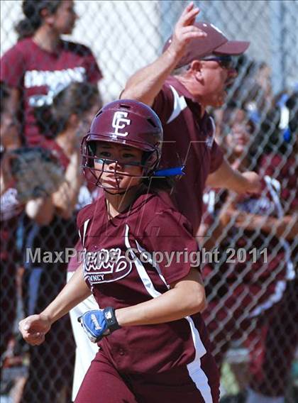 Thumbnail 3 in Calvary Chapel vs. Oxford Academy (CIF SS Semifinal) photogallery.