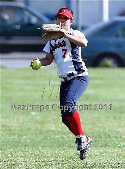 Thumbnail 1 in Calvary Chapel vs. Oxford Academy (CIF SS Semifinal) photogallery.
