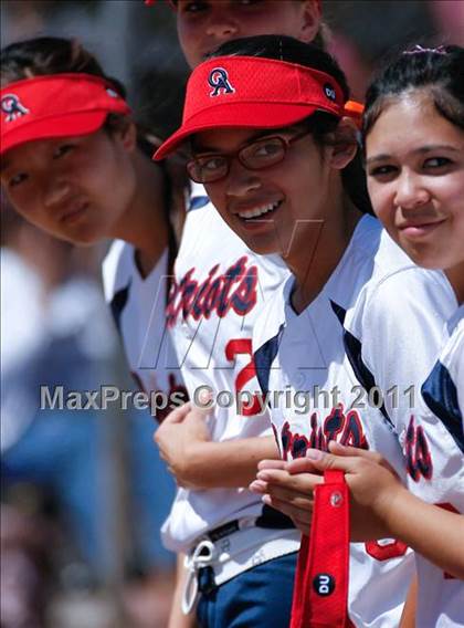 Thumbnail 2 in Calvary Chapel vs. Oxford Academy (CIF SS Semifinal) photogallery.