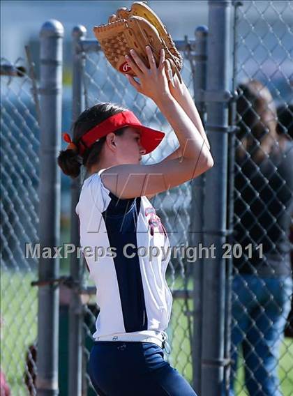 Thumbnail 2 in Calvary Chapel vs. Oxford Academy (CIF SS Semifinal) photogallery.