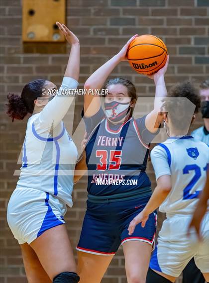 Thumbnail 2 in Terry Sanford @ Westover photogallery.
