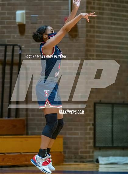 Thumbnail 2 in Terry Sanford @ Westover photogallery.