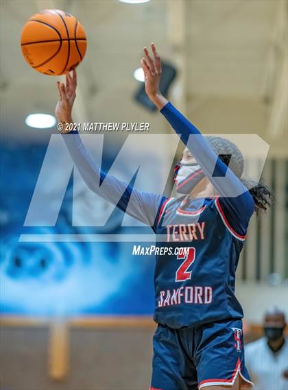 Thumbnail 3 in Terry Sanford @ Westover photogallery.