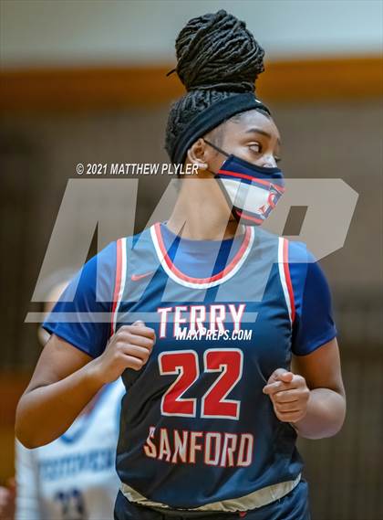 Thumbnail 1 in Terry Sanford @ Westover photogallery.