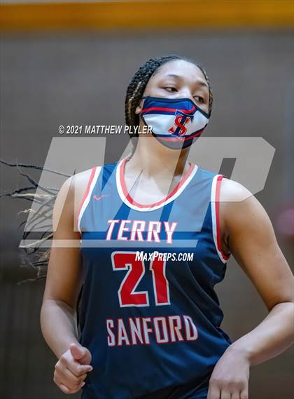 Thumbnail 2 in Terry Sanford @ Westover photogallery.