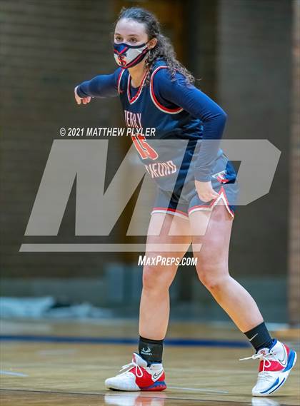 Thumbnail 2 in Terry Sanford @ Westover photogallery.