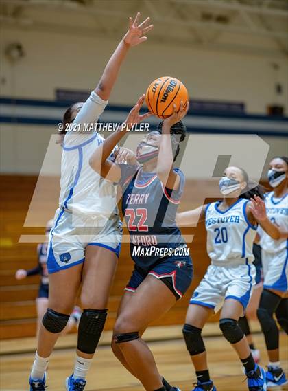 Thumbnail 2 in Terry Sanford @ Westover photogallery.
