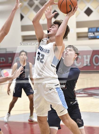 Thumbnail 1 in La Quinta vs. Dana Hills (Rancho Mirage Holiday Invitational) photogallery.