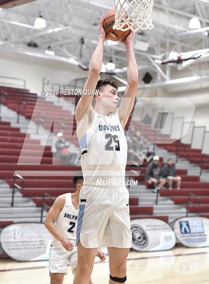 Thumbnail 2 in La Quinta vs. Dana Hills (Rancho Mirage Holiday Invitational) photogallery.