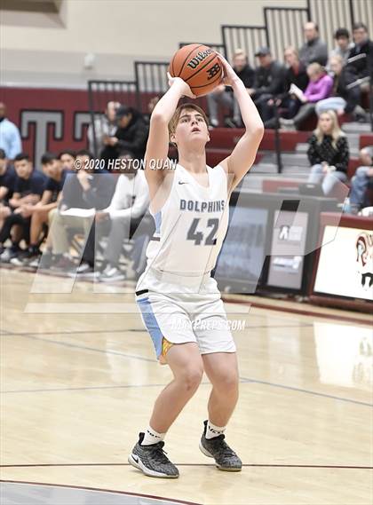 Thumbnail 1 in La Quinta vs. Dana Hills (Rancho Mirage Holiday Invitational) photogallery.