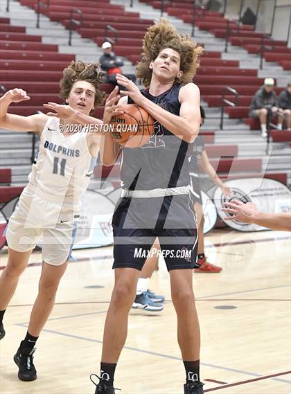 Thumbnail 1 in La Quinta vs. Dana Hills (Rancho Mirage Holiday Invitational) photogallery.