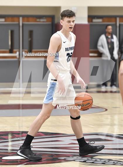 Thumbnail 1 in La Quinta vs. Dana Hills (Rancho Mirage Holiday Invitational) photogallery.