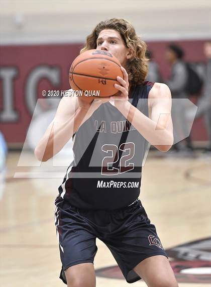 Thumbnail 1 in La Quinta vs. Dana Hills (Rancho Mirage Holiday Invitational) photogallery.