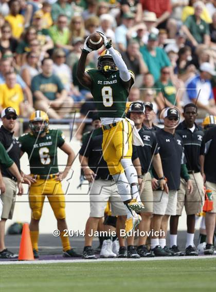 Thumbnail 2 in St. Edward vs. Gilman photogallery.