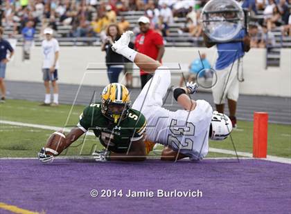 Thumbnail 2 in St. Edward vs. Gilman photogallery.