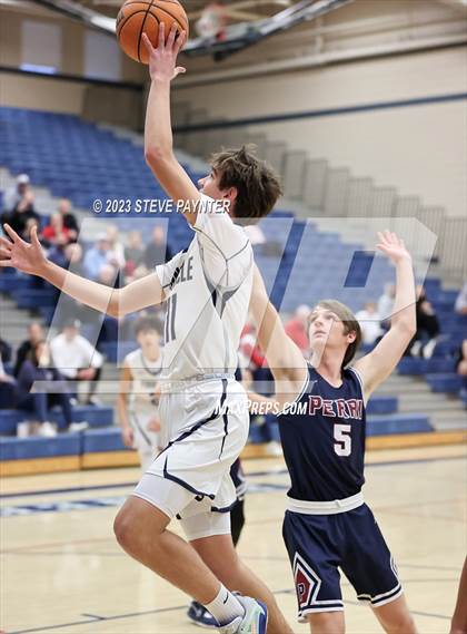 Thumbnail 1 in Perry @ Pinnacle photogallery.