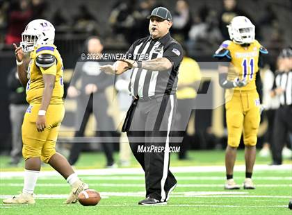 Thumbnail 1 in Homer vs. Oak Grove (LHSAA Div IV Non-Select Final) photogallery.