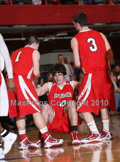 Thumbnail 2 in Tappan Zee vs Peekskill (Section 1 Class A Semifinal) photogallery.