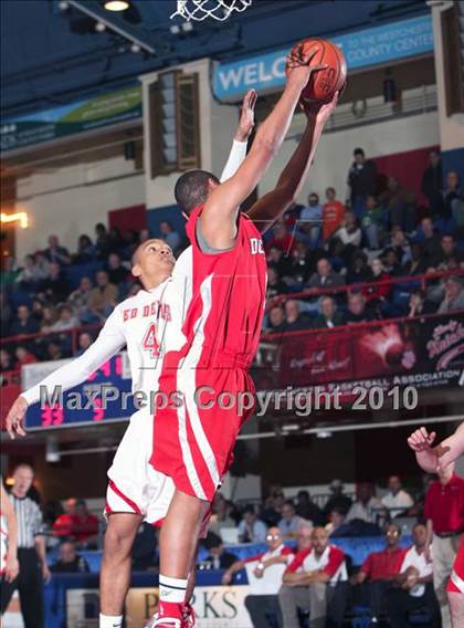 Thumbnail 3 in Tappan Zee vs Peekskill (Section 1 Class A Semifinal) photogallery.