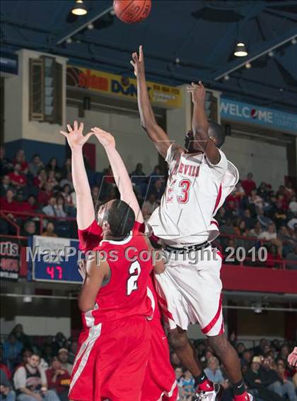 Thumbnail 2 in Tappan Zee vs Peekskill (Section 1 Class A Semifinal) photogallery.