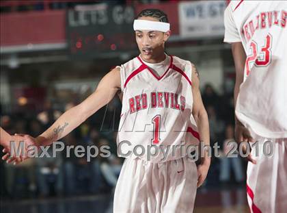 Thumbnail 1 in Tappan Zee vs Peekskill (Section 1 Class A Semifinal) photogallery.