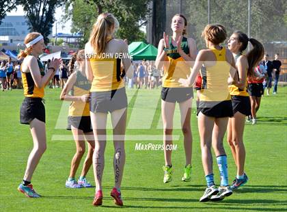 Thumbnail 2 in UNM Invitational photogallery.