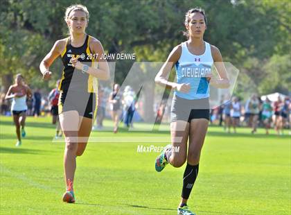 Thumbnail 3 in UNM Invitational photogallery.